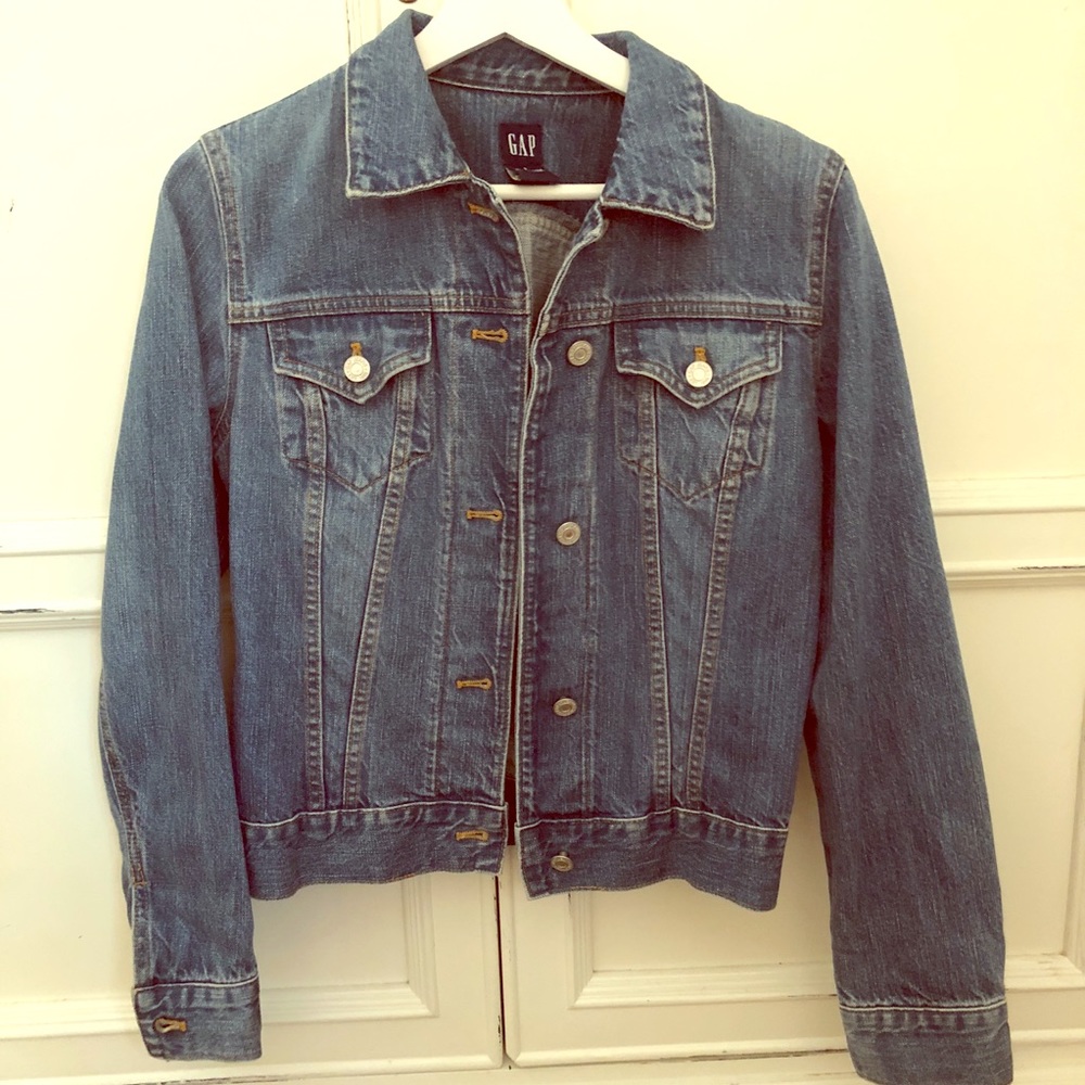 ❤️Gap Classic Denim / Jean Jacket (Medium Wash